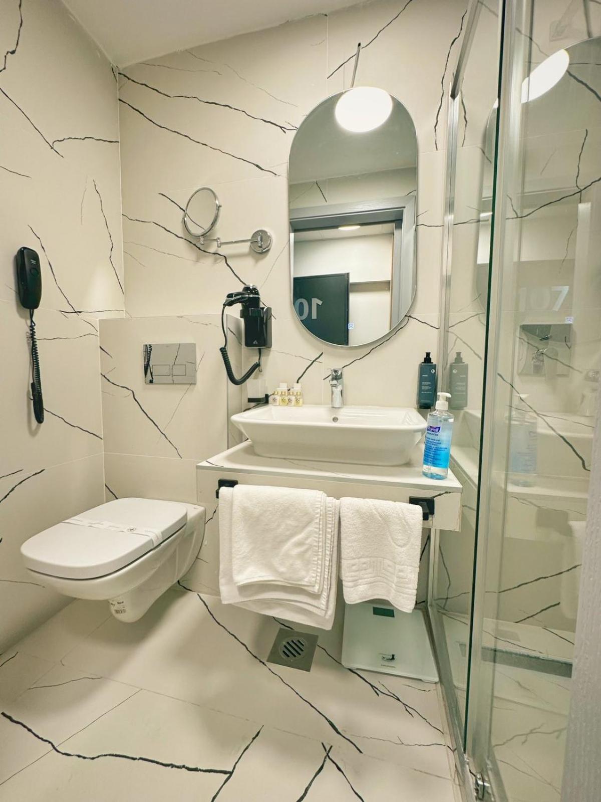 City Park Hotel Скопье Экстерьер фото